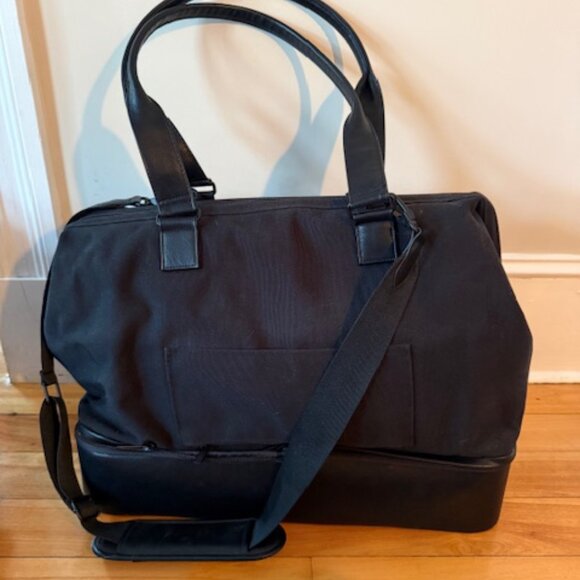 Beis The Weekender in Black - Picture 2 of 6